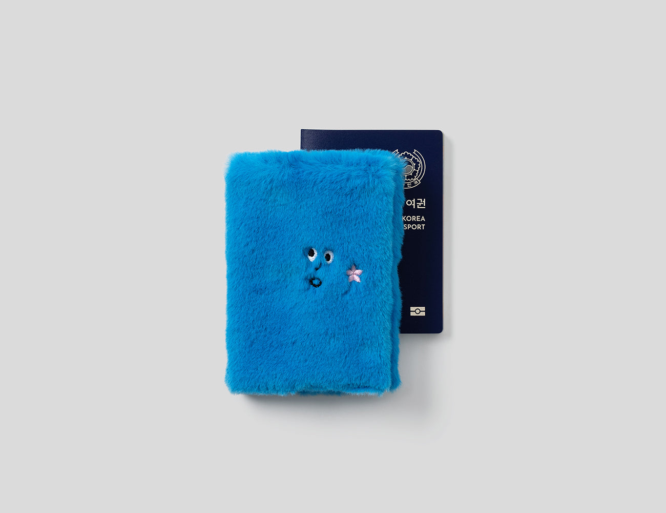 kkotbam fluffy passport case