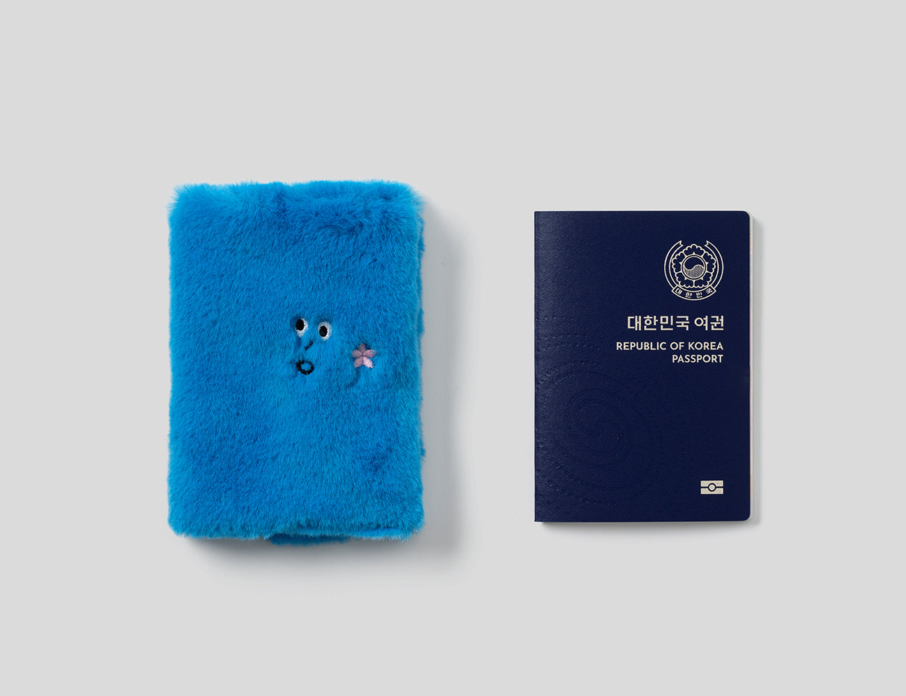 kkotbam fluffy passport case